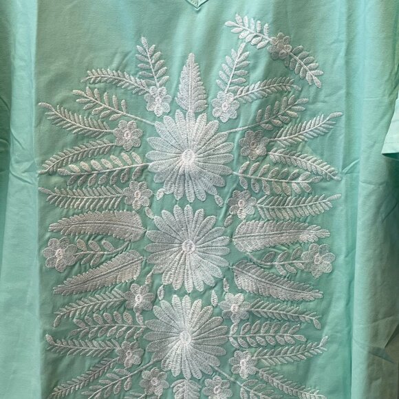 Layerz Clothing Embroidered Top‎ Floral  Tee Ruffle Sleeves Mint Green - Picture 3 of 11
